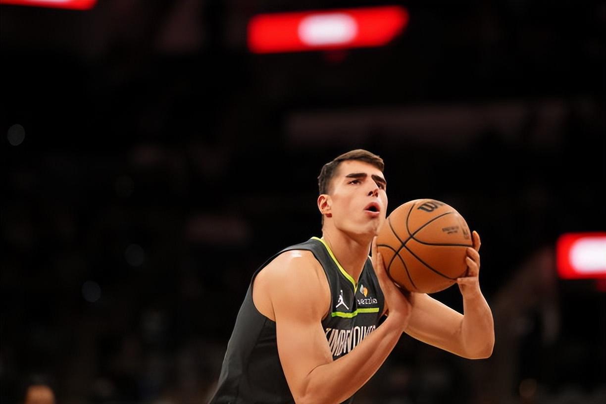 大发娱乐官网-凯尔特人内线新援:不管和谁搭档,我的任务都是帮他们拉开空间